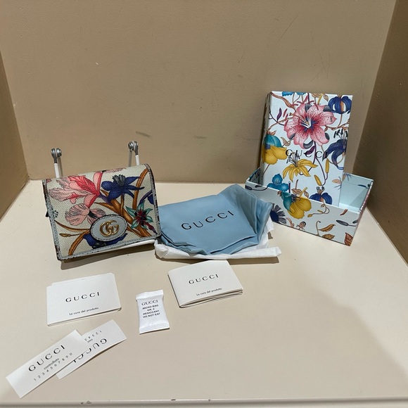 Gucci Blue Floral Marmont Limited Edition Compact Wallet - Picture 1 of 12
